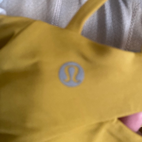 Lululemon Free To Be Serene Bra - NWT - Picture 3 of 5